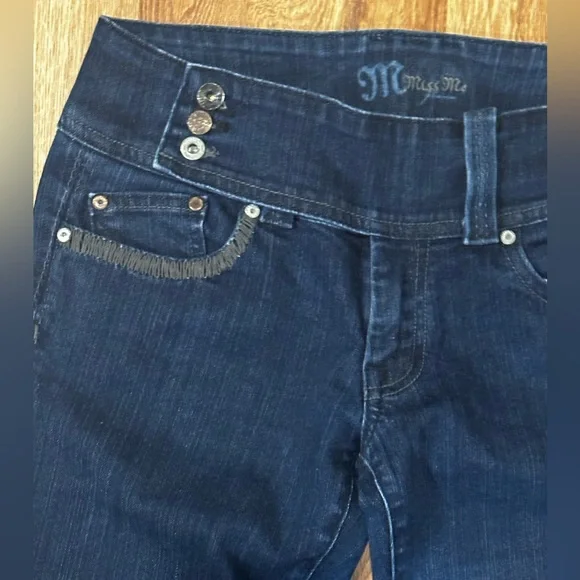 COPY - Miss Me Dark Rinse Indigo Flare Jeans size 29 - Picture 2 of 7